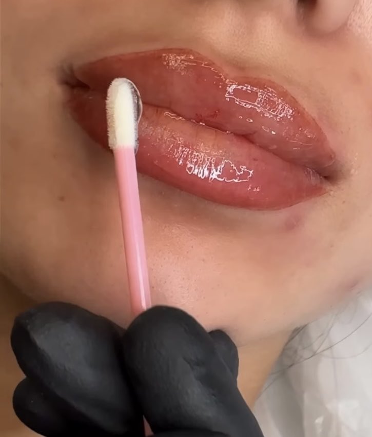 Blush Lips